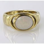 9ct Gold Opal set Ring size O weight 5.7g