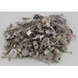 Good variety of silver charms (approx 400g)