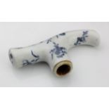 Early porcelain walking stick handle (possibly Lowestoft porcelain), circa 18th Century, blue &