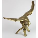 Large brass eagle statue, height 53cm, wingspan 59cm