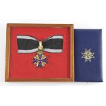 German WW1 Blue Max medal & ribbon, plus deluxe case. A high quality replica