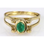 18ct Gold Emerald Double headed Flip Ring size P weight 3.5g