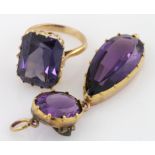 9ct yellow gold amethyst brooch with pendant attachment, weight 9.2g. 9ct gold ring set with
