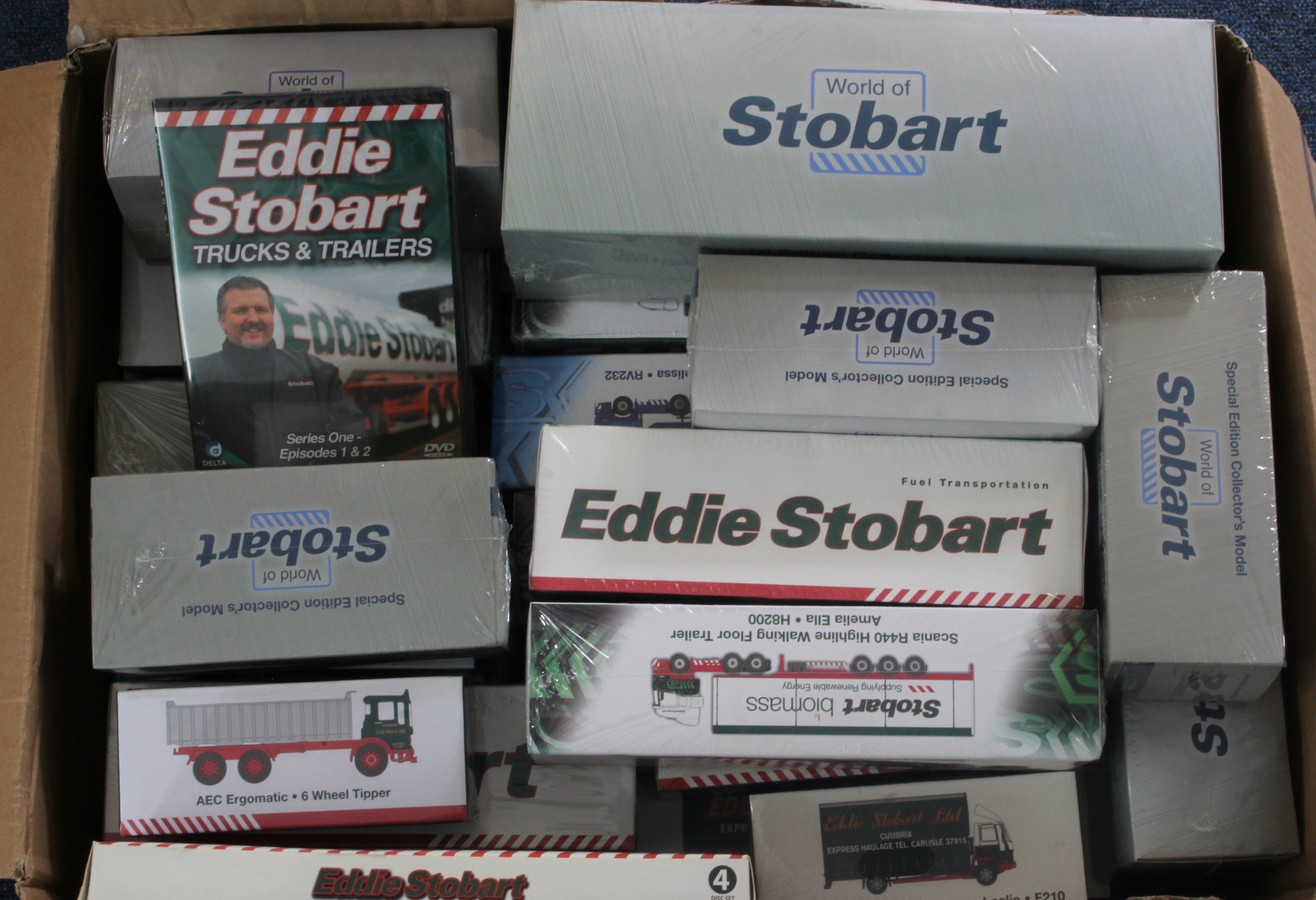 Atlas Editions Eddie Stobart. A collection of approximately thirty boxed Atlas Edition Eddie Stobart