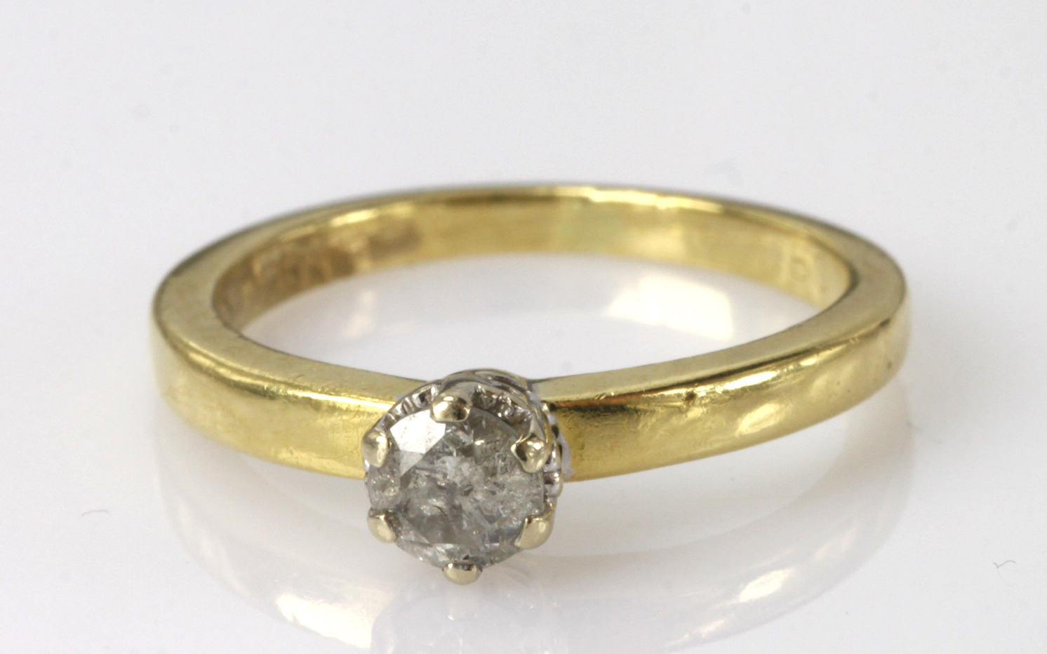 18ct Gold Solitaire Diamond Ring approx 0.25ct weight size I weight 2.9g