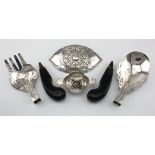 Small lot of non British silver comprising a pair of Chinese servers (the handles are detached),