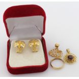 Mixed lot of 22ct / 21ct, and yellow metal Jewellery, total weight 17.0g