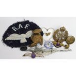R.A.F. Lot of 5 sweetheart badges (one silver)+ 2 badges, pendant, cloth badge + 8 buttons (17 items