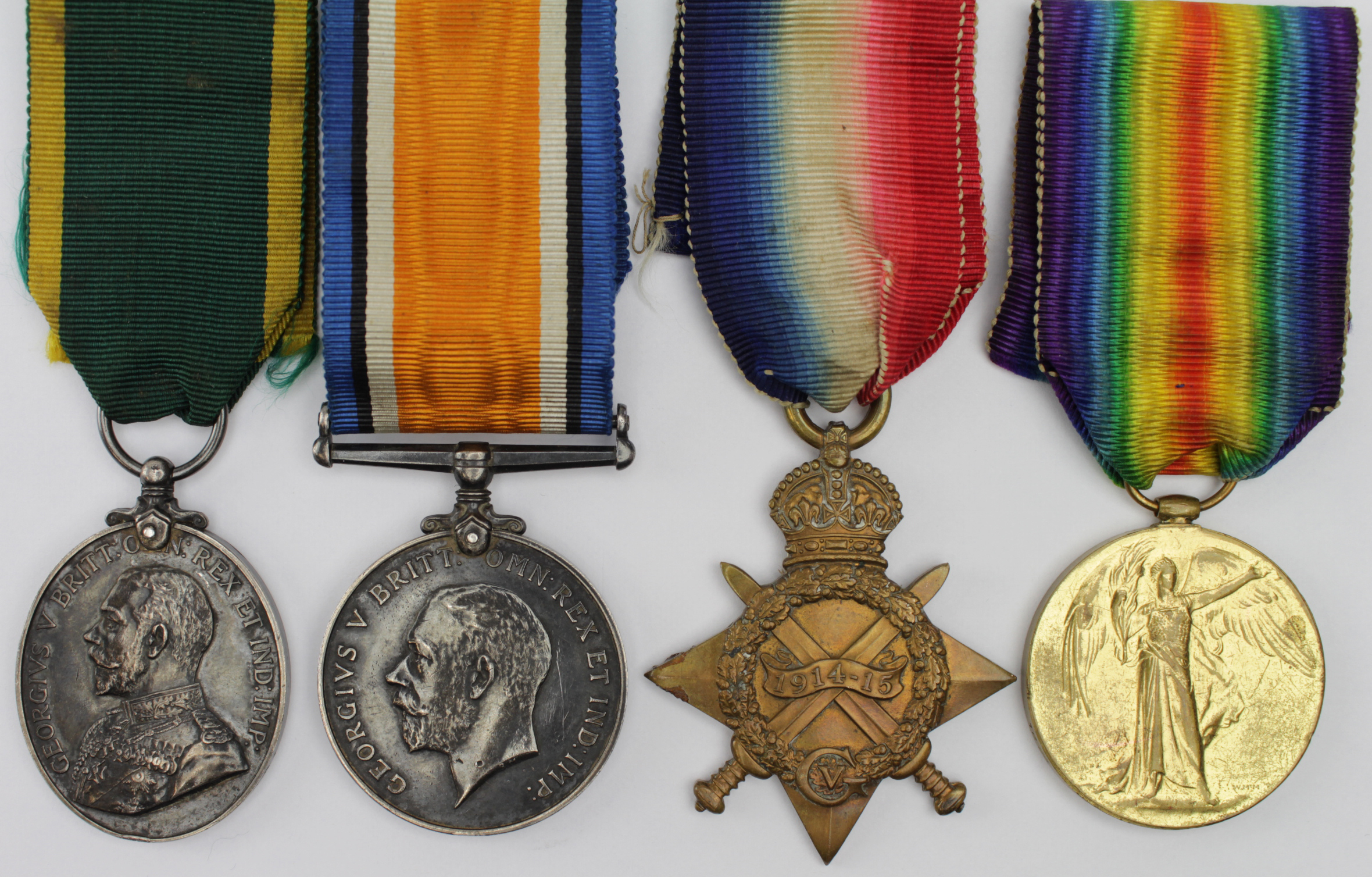 1915 Star trio to 1625 Pte A J King RAMC, with Territorial Efficiency Medal GV named (7335555 Pte