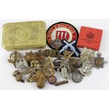 Cap Badges - collection of various British types, plus 2x WW1 Silver War Badges, and a 1914