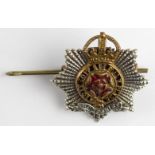 Badge: Hampshire Regiment WW2 Officer's Cap Badge in silver, gilt and enamel (Kipling & King