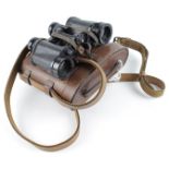 Binoculars marked GE/471, with leather case stamped 'WRAY GE/293-471 London' and crown over 'AM'.