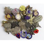 Badges: Lapel Pin Badges & Sweethearts WW1, WW2 & later. (approx 33 Items)