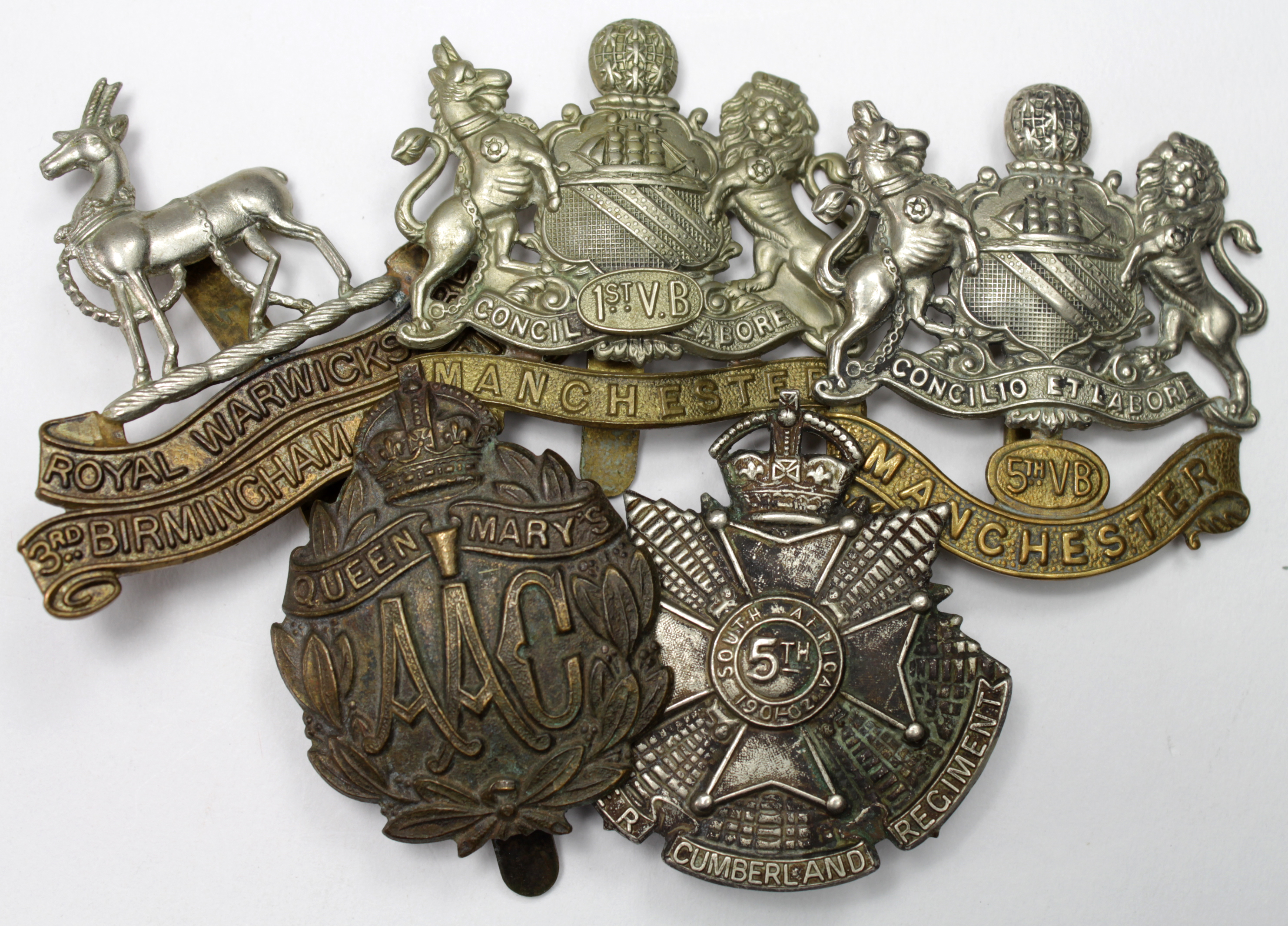 Badges Queen Marys AAC / Royal Warwickshire 3rd Birmingham bn / 5th VB Manchester Reg / 1st VB
