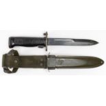American US bayonet & Fighting knife, scabbard marked M8A1