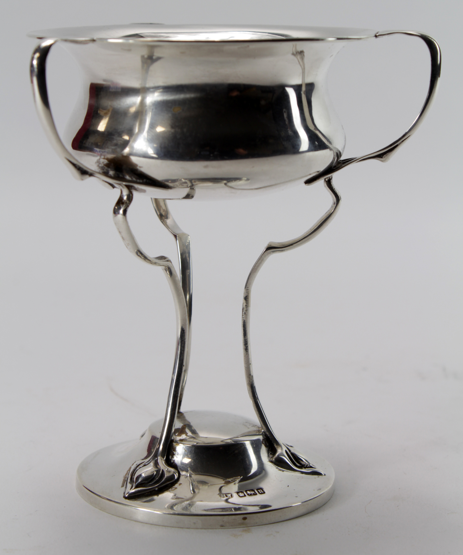 Art Nouveau silver three handled cup made by Lee & Wigfull, Sheffield 1905. Weighs 6.5 oz. approx