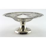 Small silver Tazza/fruit bowl on pedestal foot. Hallmarked CSC and Co Birmingham 1919. Weighs 11.5oz