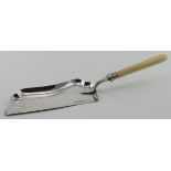 Silver crumb scoop with bone handle. Blade and ferrule hallmarked JK, Sheffield, 1910. Gross