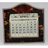 Silver & tortoiseshell desk calendar, hallmarked 'Mapplin & Webb, Birmingham 1926' (rubbed), easel