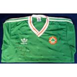 Football autograph, Paul McGrath, Republic of Ireland replica no 7 shirt signed in black marker '