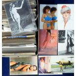 Glamour, a large collection of modern Glamour postcards including photographic b/w and colour,