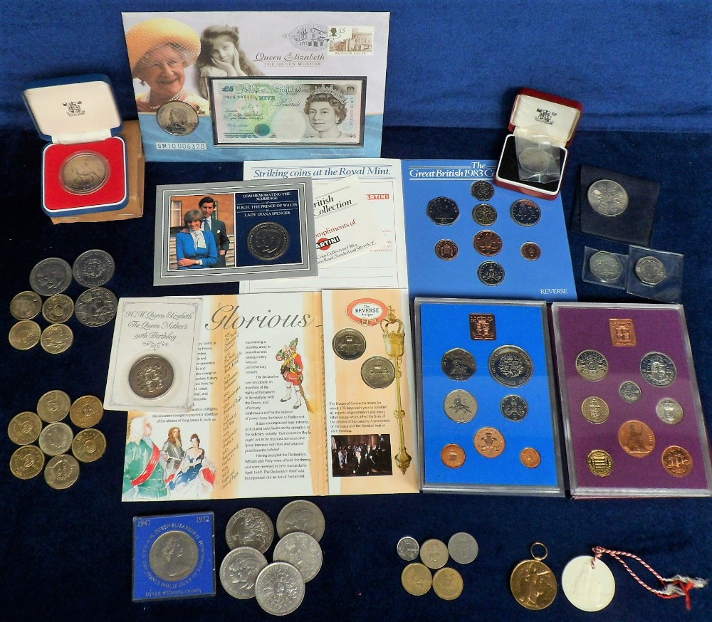 Coins, collection of modern GB QE2 coins, sets and single coins, inc. 12 crowns, also £2, £1 and 50p