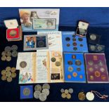 Coins, collection of modern GB QE2 coins, sets and single coins, inc. 12 crowns, also £2, £1 and 50p