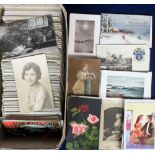Postcards, a mixed subject collection of approx. 600 cards including comic, greetings, heraldic,