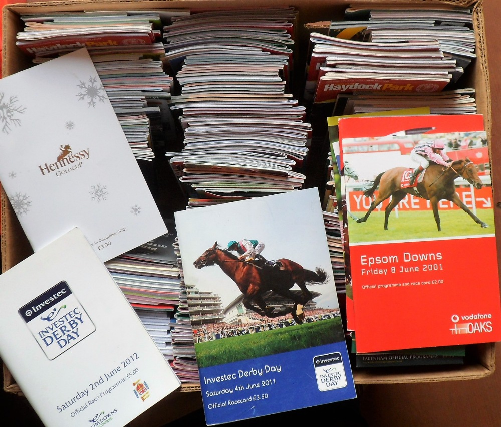 Horse Racing, collection of 250+ modern race cards, flat and National Hunt, 2000 onwards, from a