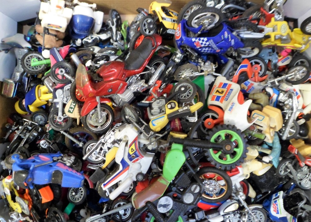 Model Motorbikes, 100+ small scale model motorbikes of varying age and construction. Most 1990s