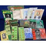 Sport, mixed selection of items inc. Subbuteo pitch, goal, selection of players (some broken),