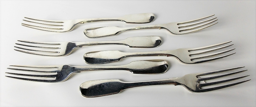 William IV silver set of six fiddle pattern dessert forks, maker R.B, London 1834, weight 9oz