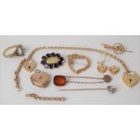 A collection of 9ct gold & yellow metal jewellery, weight overall 23.1g approx.
