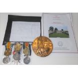 Family group of WWI medals & death plaque to Albert, Arthur W. Saunders, two pairs & a trio together