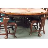 Victorian mahogany extending dining table with cabriole pad feet & two extra leaves, width 122cm x