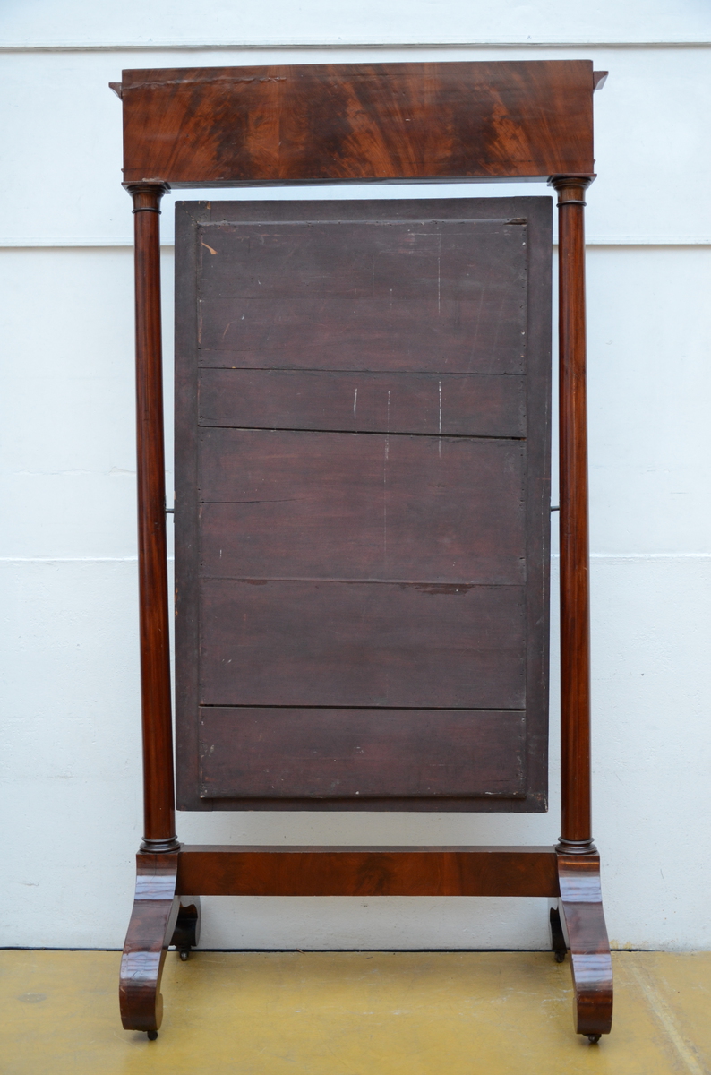 A large Empire mirror in mahogany (114x220cm) - Bild 2 aus 2