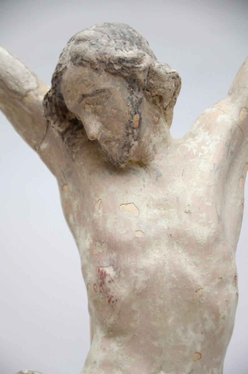 A wooden sculpture of Christ, 17th - 18th century (68cm) - Image 2 of 3