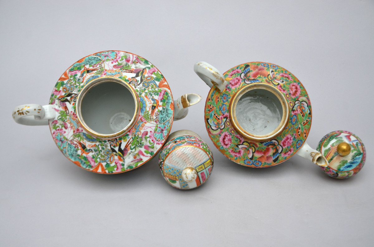 Lot: two large teapots in Canton porcelain (16cm) - Image 3 of 4