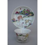 Cup and saucer in Chinese porcelain 'deer', 18th century (7x4cm)