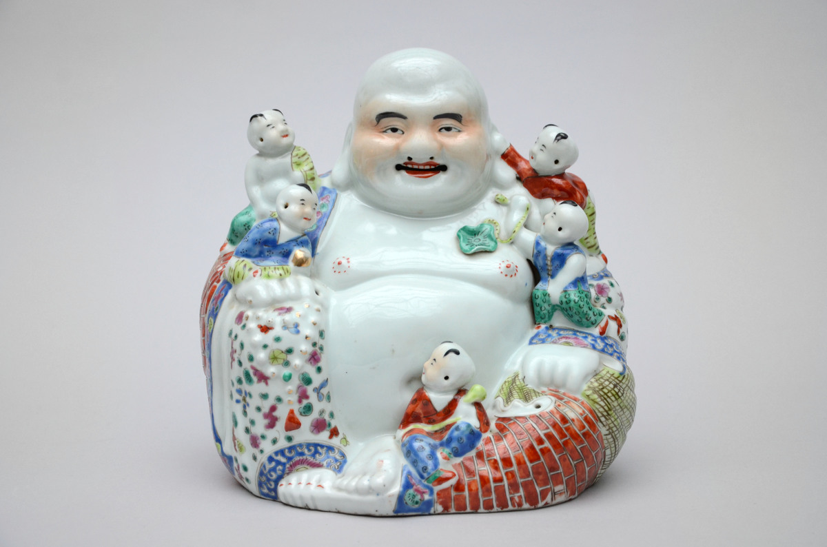 Putai in Chinese famille rose porcelain (25cm)