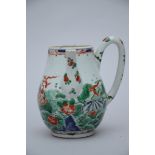 A Chinese Wucai porcelain teapot, Kangxi period (*) (13cm)