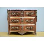 A Louis XV chest of drawers with a red marble top (*) (50x98x81cm)