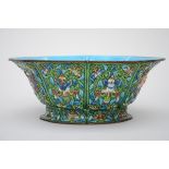 Chinese lobed enameled bowl 'buddhist symbols' (23x32x13cm)