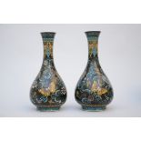 A pair of Japanese porcelain vases with cloisonné decoration (*) (36cm)