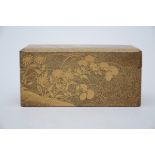 Japanese gilt lacquer box 'flowers' (*) (6x11x5cm)