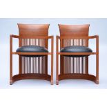 Frank Lloyd Wright/Cassina: pair of chairs 'Barrel' (80cm)