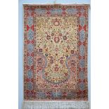 Oriental praying carpet in silk (110x72cm)