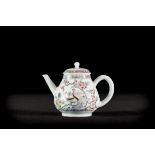 Chinese teapot f. rose porcelain 'birds' 18th century (11cm)