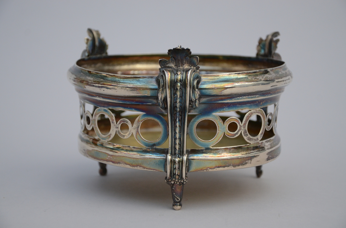 A silver brazier by De Rudder, Bruges 18th century (15x11cm) - Bild 2 aus 3