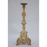 Gilt wooden stand, 18th century (107cm)